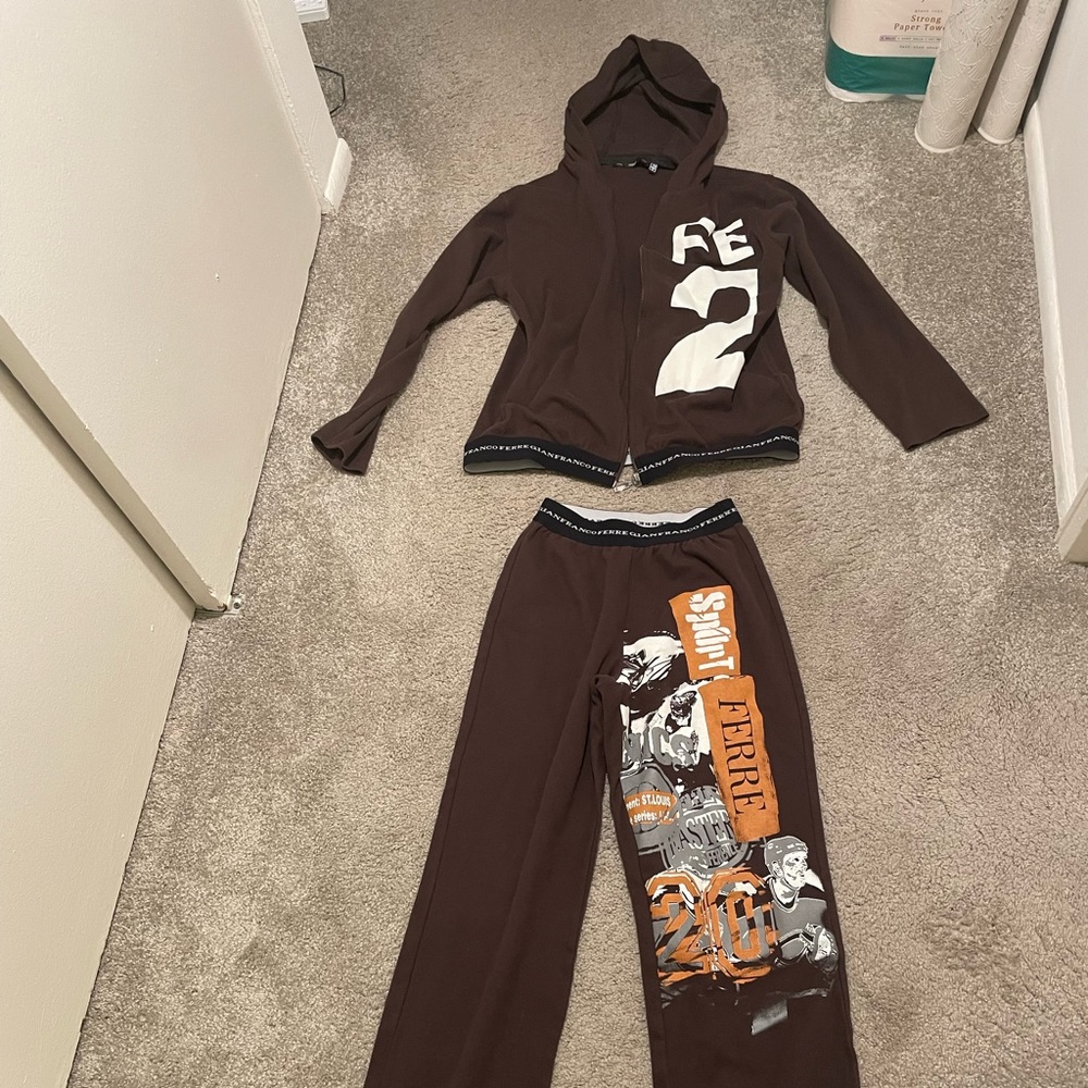 Ferre jogging outfit